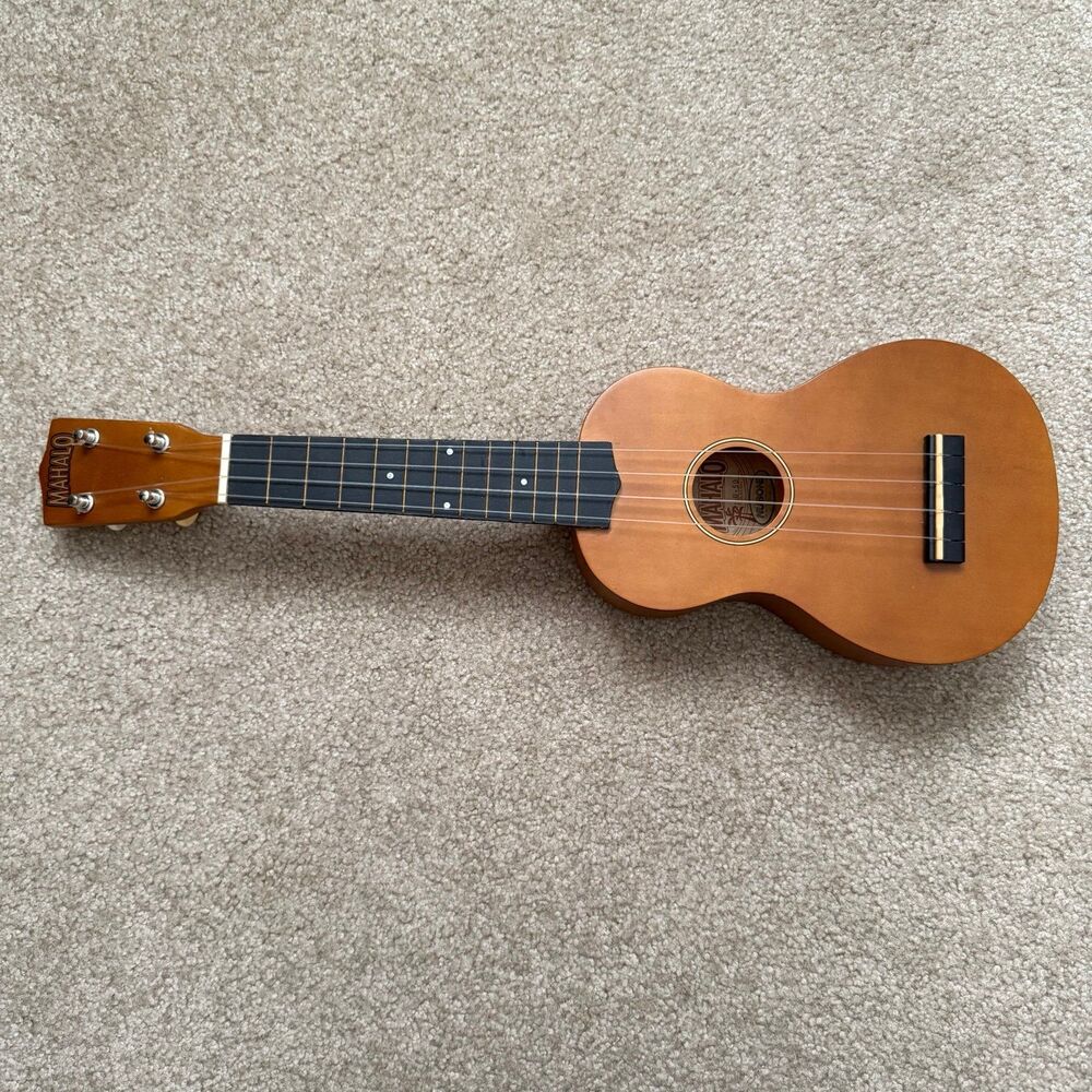 Mahalo Ukulele with Nubone Brown No U-50 Excellent Condition String Instrument